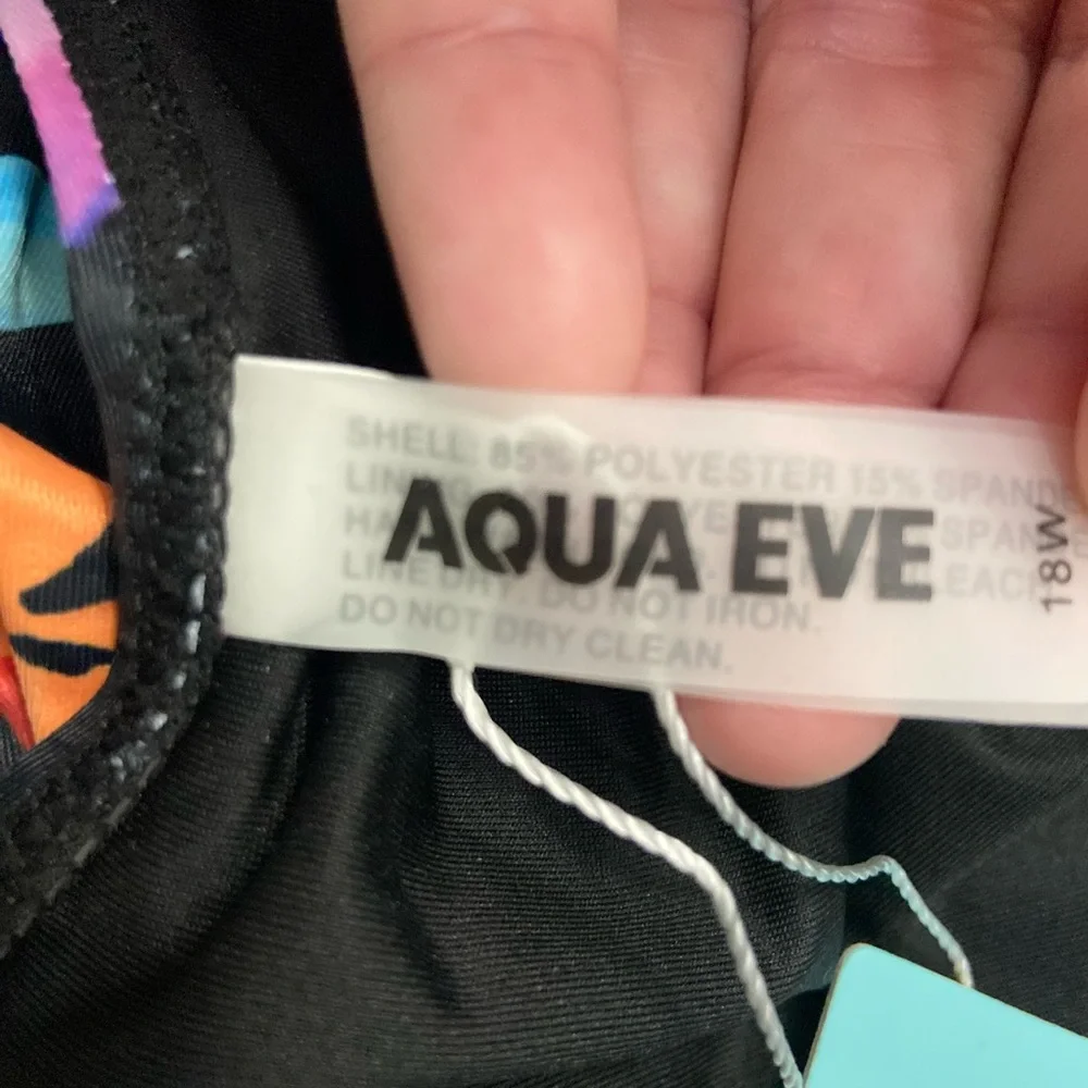 NWT Aqua Eve 18W Swimsuit - Picture 5 of 9